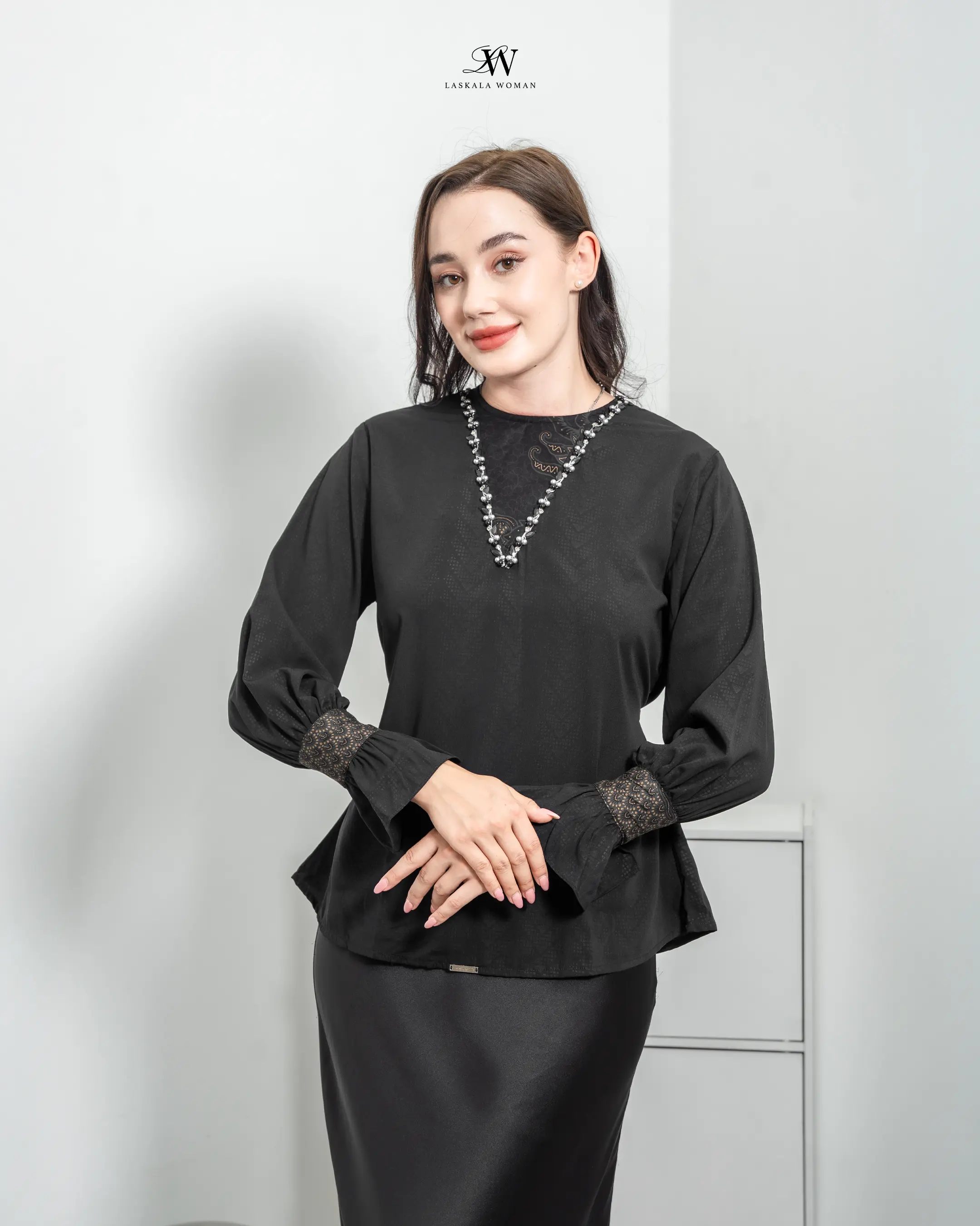 Laskala Woman Malika Black Blouse Batik Hitam Lengan Panjang