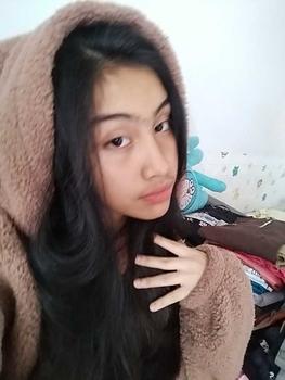 Product Review of Sweater Hoodie Crope V Bear Sherpa Bulu Domba Fit Wanita Tebal Oversize Cream from ￶**￶ 2