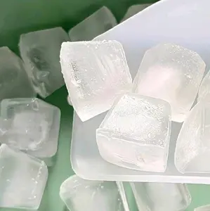 es batu premium original dari pegunungan Indonesia (Water)