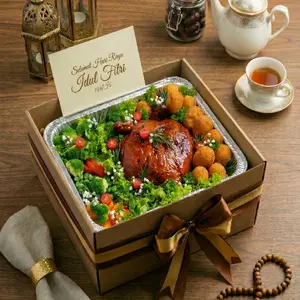 Hampers Lebaran Spesial: Ayam Kodok, Rolade Ayam, Galantine, Pastel Tutup, Lengkap dengan BOX Hampers & Kartu Ucapan