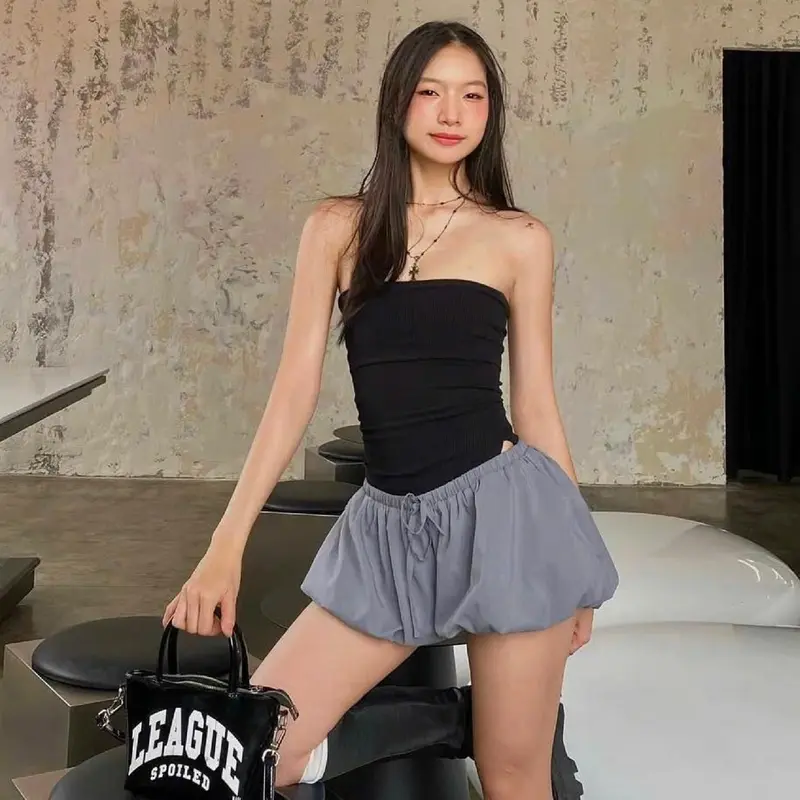 làminapparel - SIDE SLIT TUBE TOP - Áo tube form nhỏ và ôm màu đen dày dặn xẻ tà cuối line áo 8