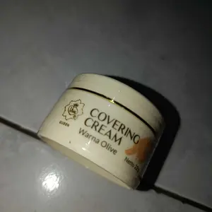 Viva Queen Covering Cream (WATERPROOF) - 22gr (Tersedia 4 Varian Warna Foundation)