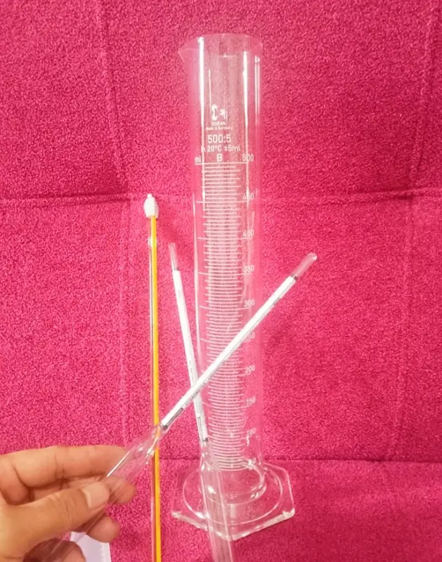 Set 4 Hydrometer Bensin Solar, Thermometer dan Gelar Ukur Duran 500 ml 0