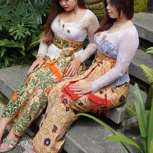 Kahitabusanaa || Sutra Paris Motif Lily set selendang besar