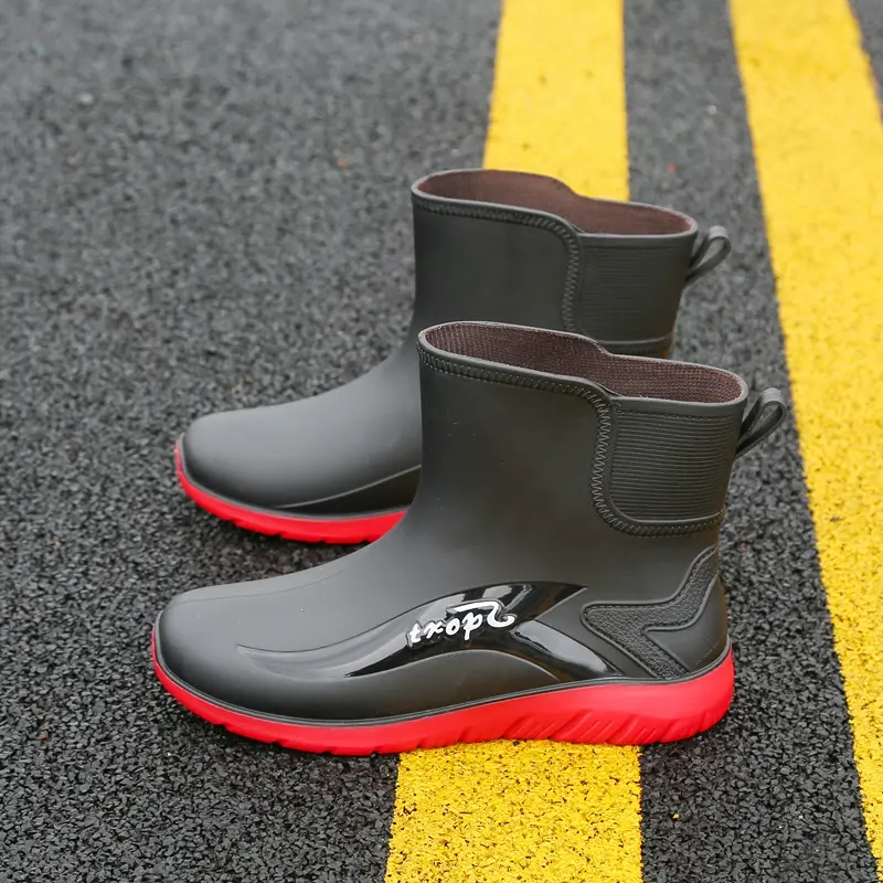 Mid length boots, men's rain boots, waterproof, anti slip, wear-resistant construction rubber shoes, sea going rain boots, 2024 new flat bottomed kitchen men's water shoes