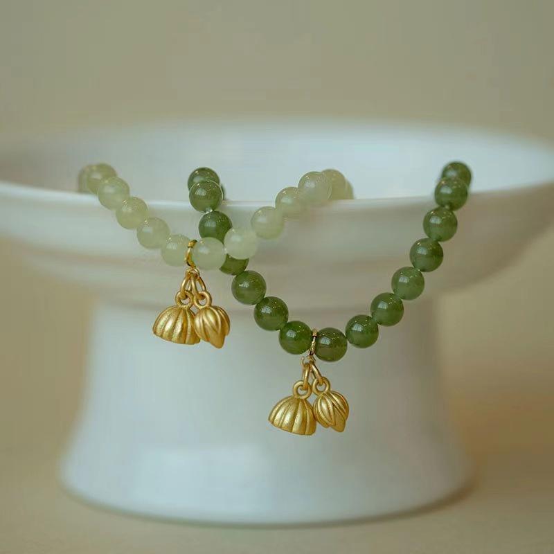 Product Introduction of Ladies Classic Green Bead Bracelet Brass Gilding Lotus Pendant Exquisite Girl Gift 16