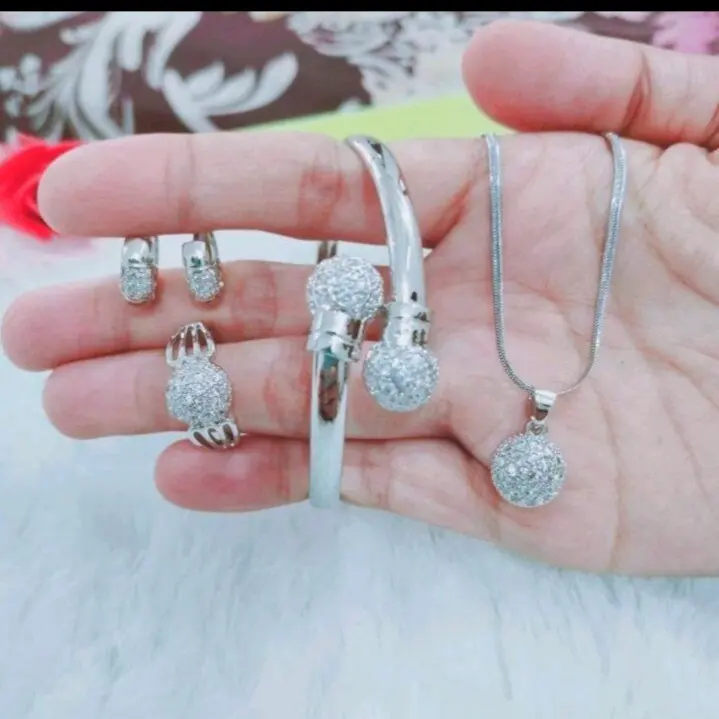 SET PERHIASAN DEWASA TITANIUM SILVER ANTI KARAT Emas Kulit Perak cincin satu