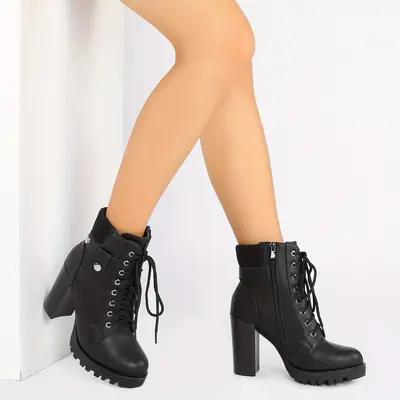 Combat boots fashion nova hotsell