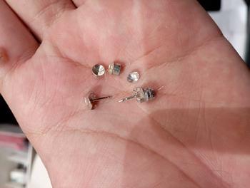 Product Review of Anting magnet jarum berlian from R**s 0