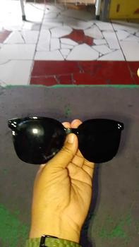 Product Review of kacamata hitam wanita pria optik antiradasi dengan fashion sunglasses mata kucing bingkai penuh eyewear from h**3 3