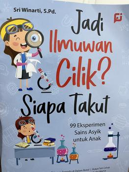 Product Review of BUKU EDUKASI ANAK: JADI ILMUWAN CILIK? SIAPA TAKUT? (99 Eksperimen Sains Asyik untuk Anak) Soft Cover from A** B**a R**a 0