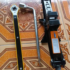 dongkrak jembatan 1,5ton+tuas krek+bonus kunci roda