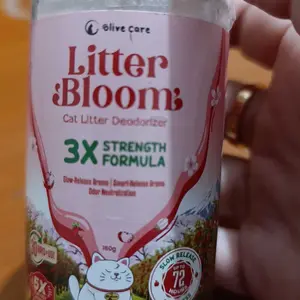 Olive Care LITTER BLOOM Penghilang Bau Pipis Pup Kucing MEGA SIZE 1KG Cat Litter Deodorizer Pewangi Pasir EXTRA JUMBO Aroma Segar Tahan Lama Hingga 72 Jam dengan Teknologi Slow & Smart Release Aroma - Menetralisir Bau dan Menghambat Pertumbuhan Bakteri