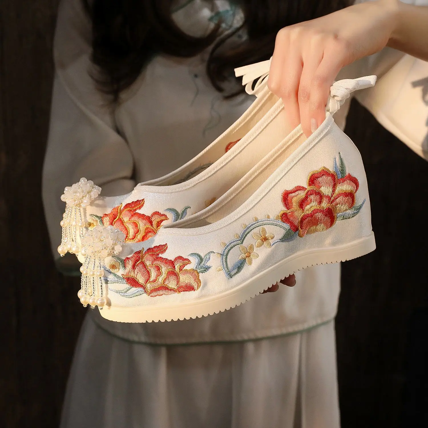 Giày Trung Quốc Cổ Đại Mới Cho Học Sinh, Giày Cổ Thêu, Bộ Đồ Hanfu, Tăng Chiều Cao, Yếu Tố Hán, Giày Vải