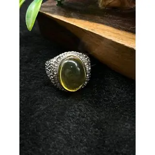 Handmade polished and carved amber men's ring made of raw stone, with no impurities or cracks, clean and transparent. It is made of pure silver and can be worn directly