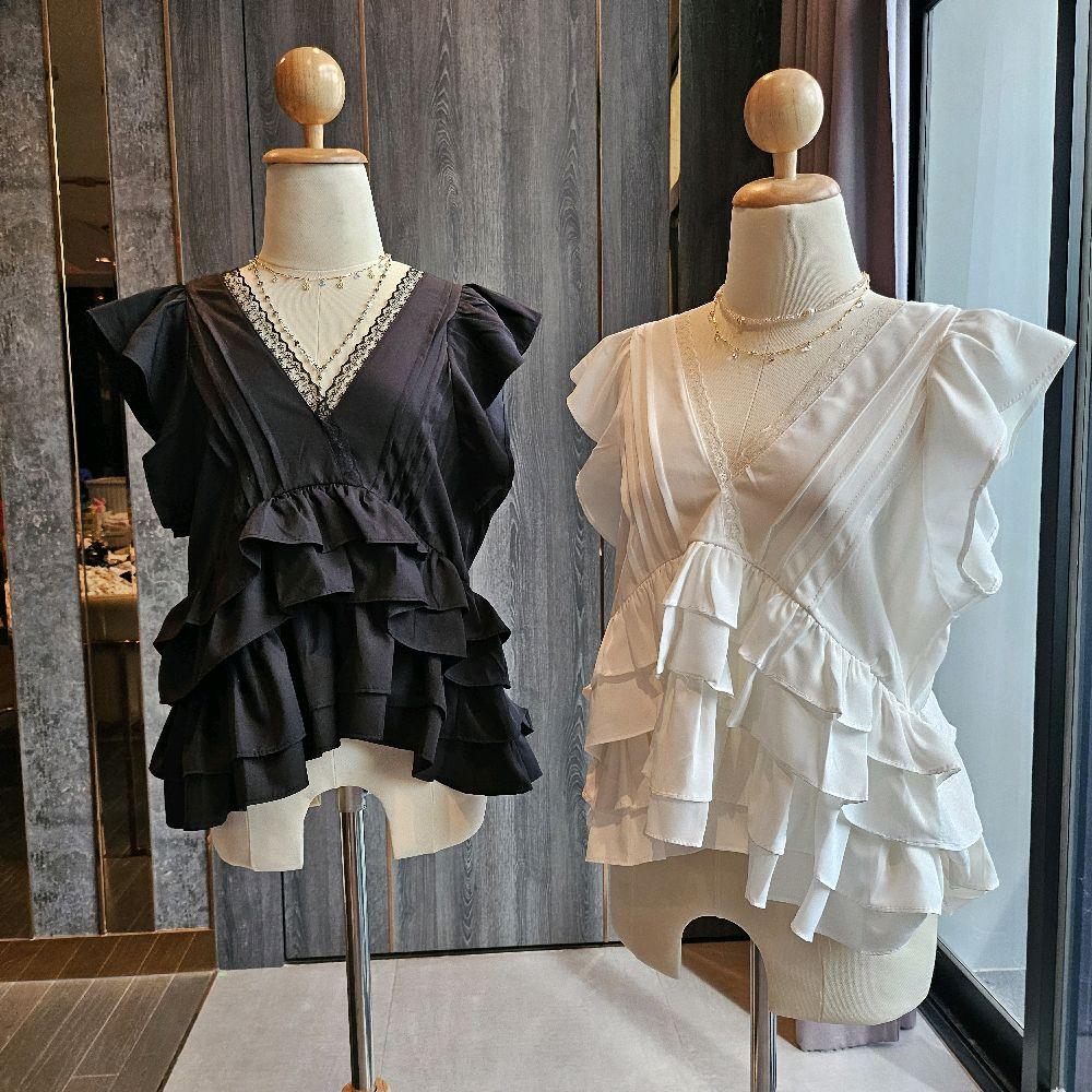 เสื้อระบายขนมชั้น คอลูกไม้ ผูกโบว์หลัง Ls 012