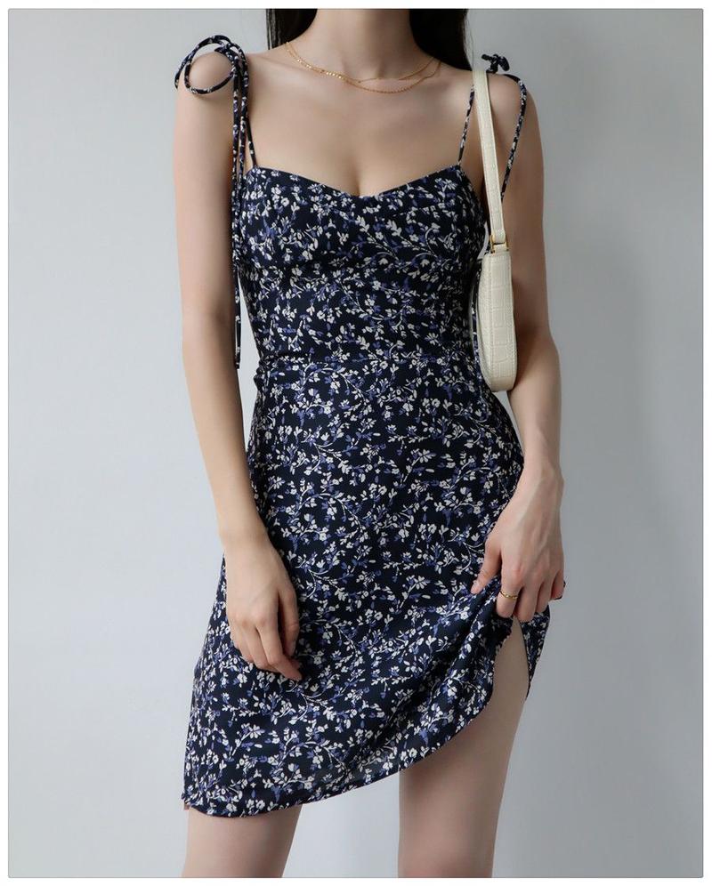 Product Introduction of Váy Hoa, Cỡ Nhỏ Zouju, Quấn Mông, Phong Cách Mùa Hè Ngọt Ngào Và Thường Ngày, Váy Chữ A Có Dây Đeo, Thiết Kế Cắt Tỉa 6
