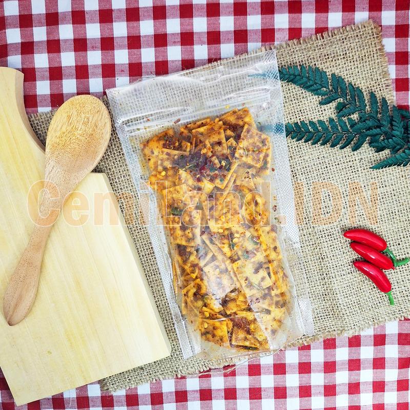 CemiLand.IDN - Keripik Pangsit 500gr Cemilan Pedas Asin Daun Jeruk Renyah Enak, Snack Lezat Banyak Varian Rasa 2