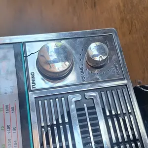 Radio Classic jadul ac/dc 4250 Portable international 2 band FM – AM