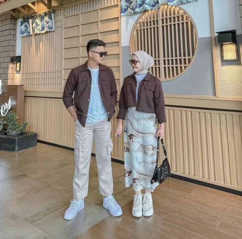 Product Introduction of Set Couple Pasangan Dapat 2 PCS Semi Parka Korean Style 5