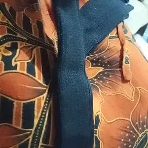 Hijab Syari Bergo Jumbo Antem – Ukuran Super Besar Depan 95cm Belakang 110cm