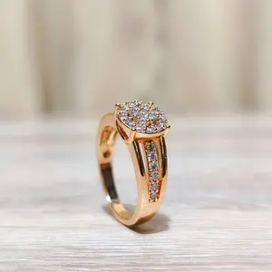 Cincin wanita bulat permata mewah dan anggun CC-BL002