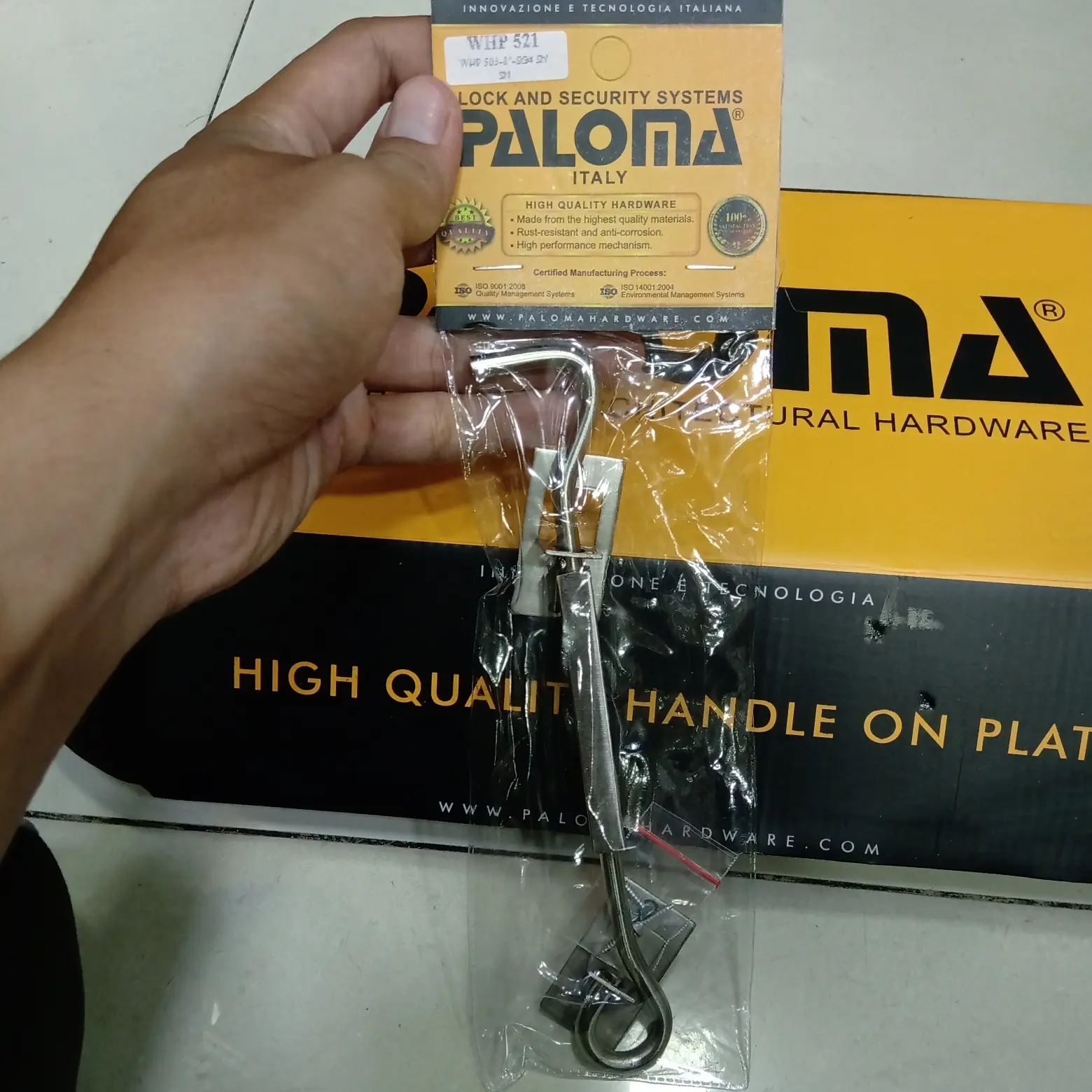 HAK ANGIN JENDELA STEEL MERK PALOMA WHP 521