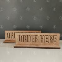Gambar LICRO DEKORASI KAYU WOODEN DESKSTAND ORDER HERE dari Licro Creative Kab. Sukoharjo 3 Tokopedia