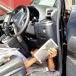 Peredam suara deru bising mesin dibawah dash board Toyota