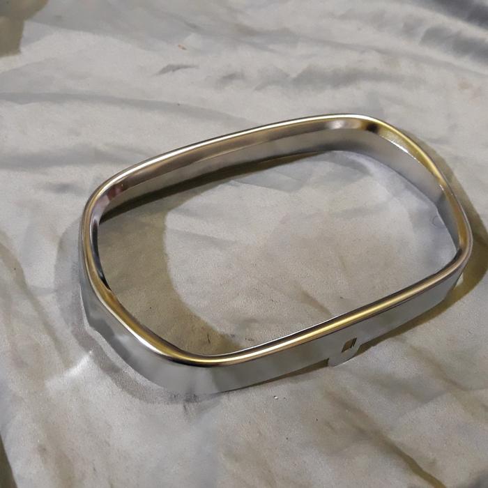 Gambar Ring lampu depan vespa exclusive px ps crome dari SCOOTERFAMILY CIMAHI Kota Cimahi Tokopedia