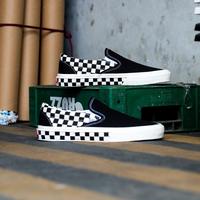 Gambar Vans Slip On Side Wall Checkerboard Black White dari SNEAKERSKUY SPORTS & APPARELS Kab. Gianyar 4 Tokopedia