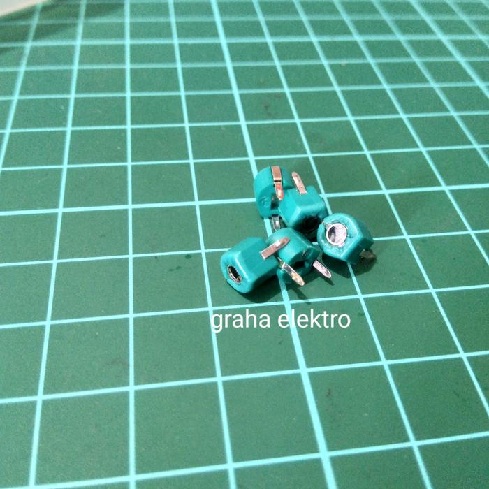 Gambar vc 30pf 30 pf trimer trimmer variable capacitor varco dari graha elektro Kab. Tangerang Tokopedia
