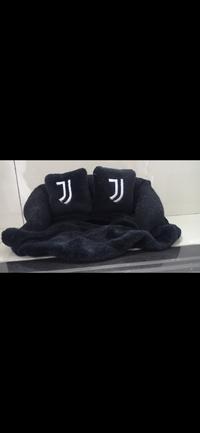 Gambar Tempat Tisu Mobil Motif JUVENTUS Hitam Cover Tissue Juventus dari The 28 Kota Administrasi Jakarta Timur 1 Tokopedia