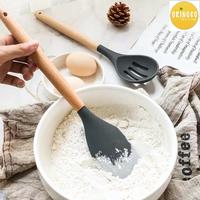 Gambar PERALATAN MASAK SPATULA SILIKON KITCHEN UTENSILS SET (8+HOLDER) OR-202 dari Maxhomeliving Kota Bogor 2 Tokopedia