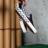 Gambar Vans Slip On Side Wall Checkerboard Black White dari SNEAKERSKUY SPORTS & APPARELS Kab. Gianyar 2 Tokopedia