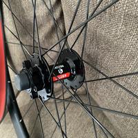 Gambar Wheelset Cosmo Carbon 700C Roadbike discbrake Hub SYTE dari Bos Fik Store Kota Administrasi Jakarta Barat 5 Tokopedia