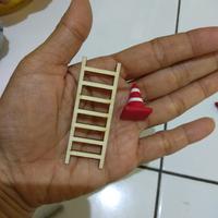 Gambar Miniatur Tangga Miniatur Kerucut Jalan Traffic Cone dari Kosmetik-Murah Kota Tangerang 2 Tokopedia