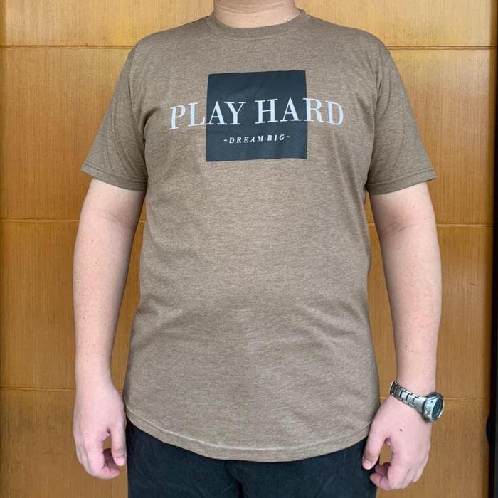 Gambar Kaos Big Size Play Hard dari Upsize Clothing Kota Administrasi Jakarta Barat Tokopedia