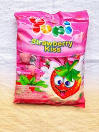 Gambar Yupi Strawberry Kiss Candy dari LomaLonceng Kota Magelang 2 Tokopedia