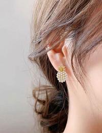 Gambar LRC Anting Tusuk Fashion Golden Pearl Pineapple Alloy A61816 dari Toko Aksesoris Online Kota Administrasi Jakarta Barat 1 Tokopedia