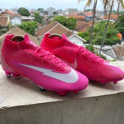 sepatu bola superfly