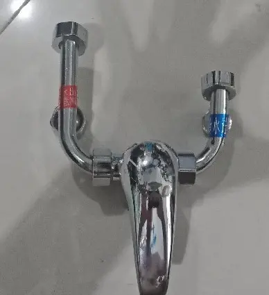 Kran Mixer Water Heater Instan (Tidak perlu bobok tempok kamar mandi)