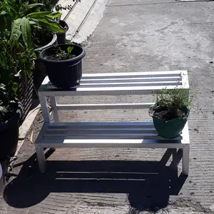 Standing planter rak pot bunga