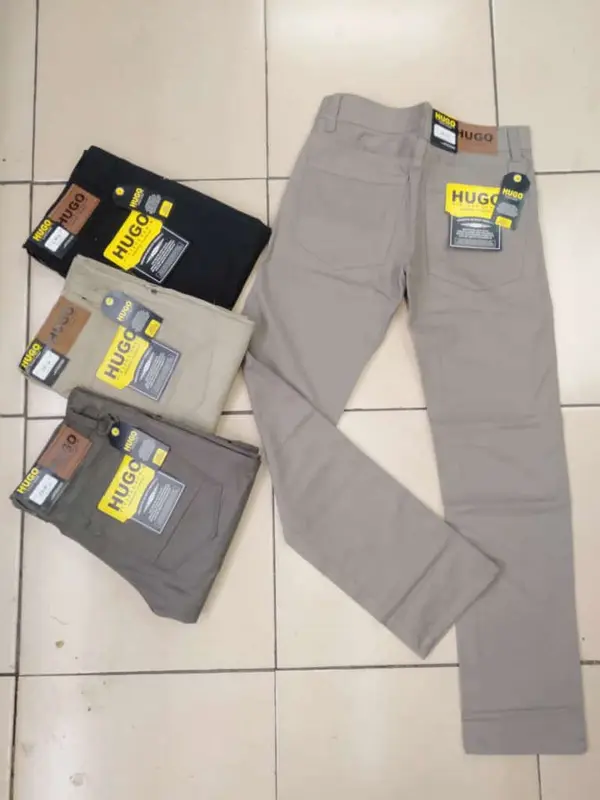 Celana panjang pria standar canvas polos 0