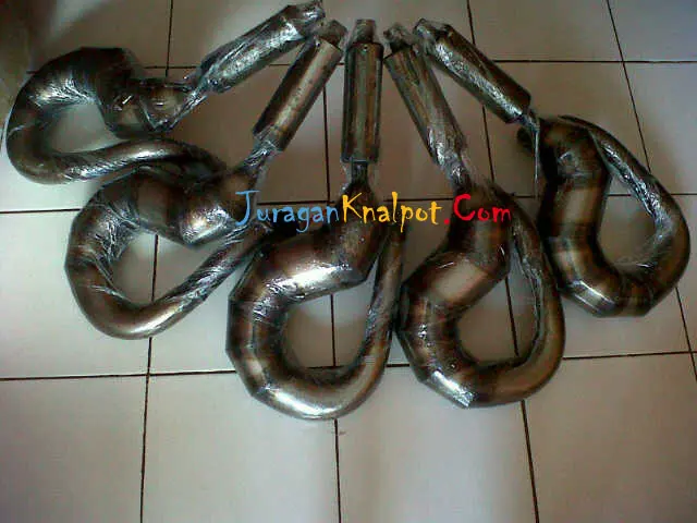 Gambar BlackViper ProDrag - Knalpot Vespa Racing Pro Drag Model Udang Kanan dari JuraganKnalpotDotCom Kab. Purbalingga 3 Tokopedia