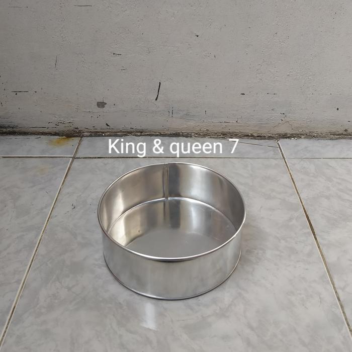 Gambar Loyang bolu bulat 20 cm tinggi 8 cm dari King & Queen 7 Kota Bandung Tokopedia