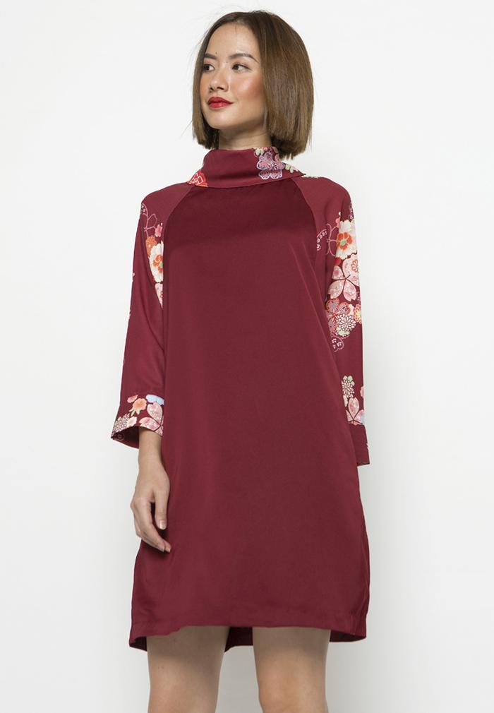 Gambar Minimal Oriental Art Shawl Neck Dress dari Minimal Kab. Pemalang Tokopedia