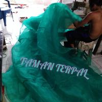 Gambar JARING WARING KERAMBA IKAN 2X2X1 JARING KOTAK HIJAU/WARING dari taman terpal-TAMAN GROUP-taman kusen-taman meuble Kota Tangerang 3 Tokopedia