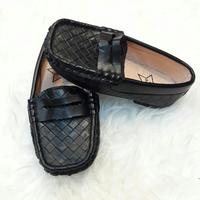Gambar sepatu pantofel hitam anak import / pantofel anak size 23,24,28 dari Vaganza Kids Kota Administrasi Jakarta Selatan 1 Tokopedia