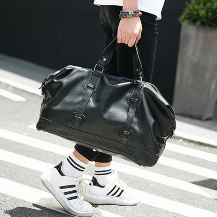 Gambar Tas Kulit Pria Tas Travel Pria Tas Selempang Pria Kulit dari Simple Leathers Kab. Tangerang Tokopedia